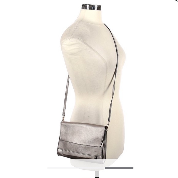 Silver purse, new - Picture 2 of 9